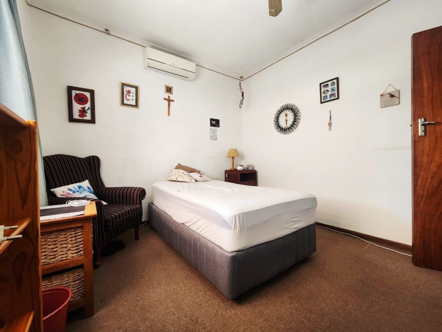 To Let 3 Bedroom Property for Rent in Bothasig Western Cape